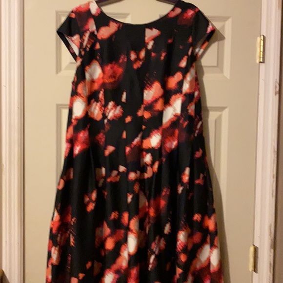 Calvin Klein dress - Picture 2 of 9